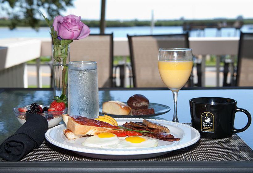 Hotel Night Swan Intracoastal Bed & Breakfast  | New Smyrna Beach | Florida | United States 4