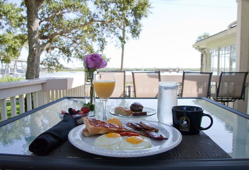 Hotel Night Swan Intracoastal Bed & Breakfast  | New Smyrna Beach | Florida | United States 7