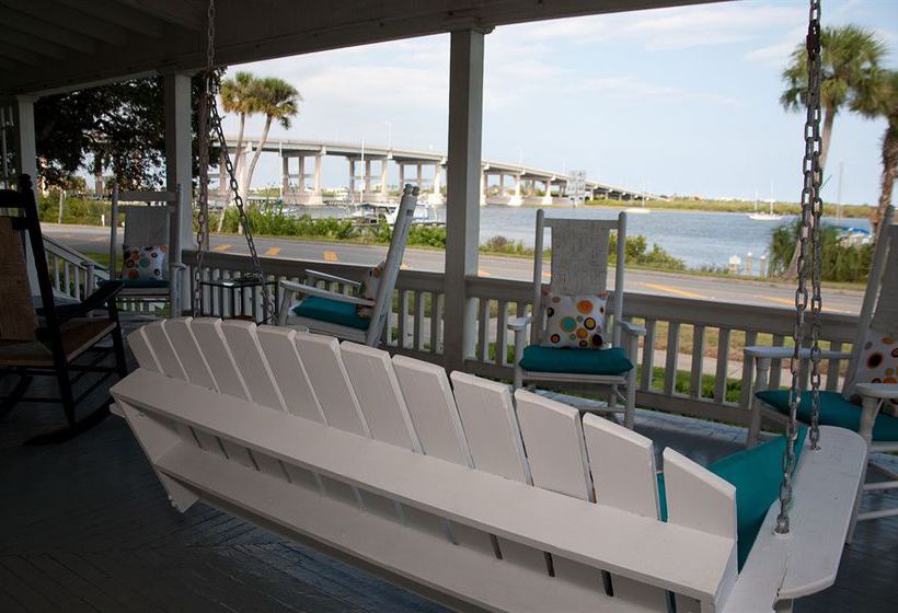 Hotel Night Swan Intracoastal Bed & Breakfast  | New Smyrna Beach | Florida | United States 9