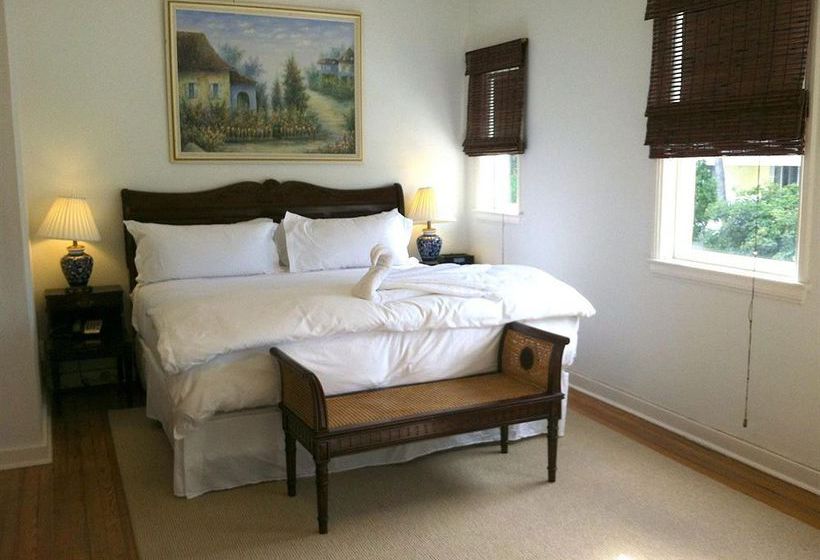 Hotel Palm Beach Historic Inn