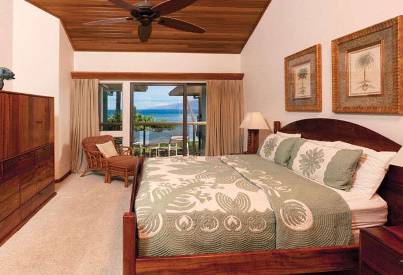 Resort Puunoa Beach Estates 