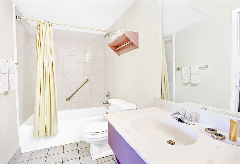 Hotel Rodeway Inn Bradenton  | Bradenton | Florida | United States 9