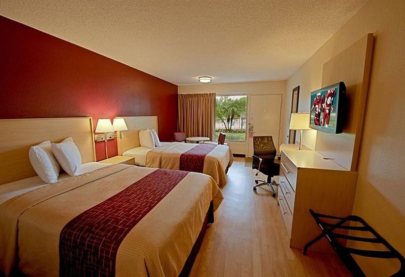 Hotel Red Roof Inn & Suites Naples  | Naples | Florida | United States 14