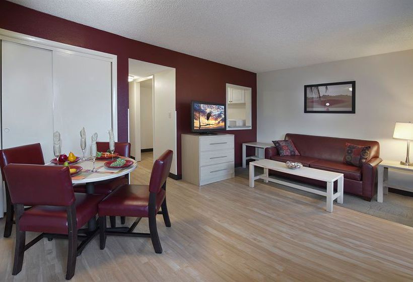 Hotel Red Roof Inn & Suites Naples  | Naples | Florida | United States 8