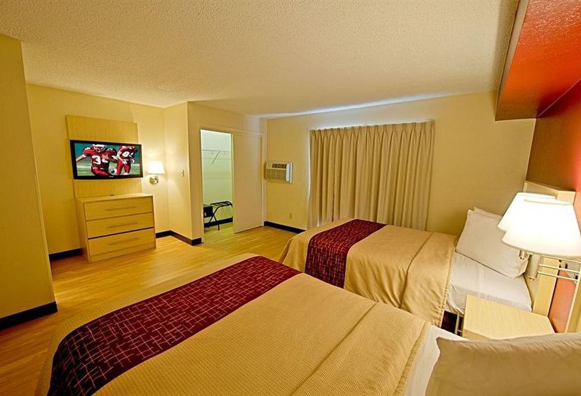 Hotel Red Roof Inn & Suites Naples  | Naples | Florida | United States 9