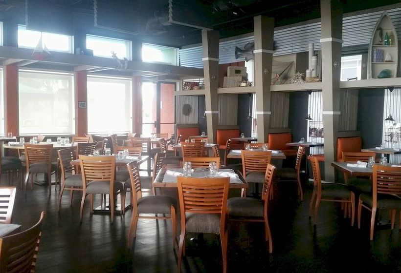 Sands Harbor Hotel & Marina  | Pompano Beach | Florida | United States 9