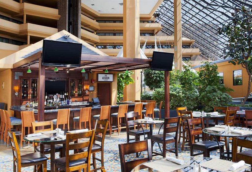 DoubleTree by Hilton Hotel Rochester 