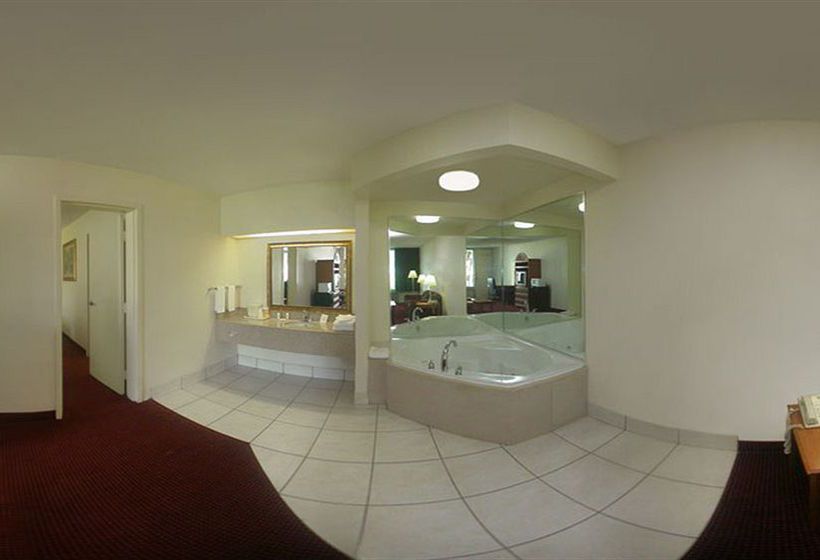 Hotel Quality Inn & Suites Lakeland  | Lakeland | Florida | United States 3