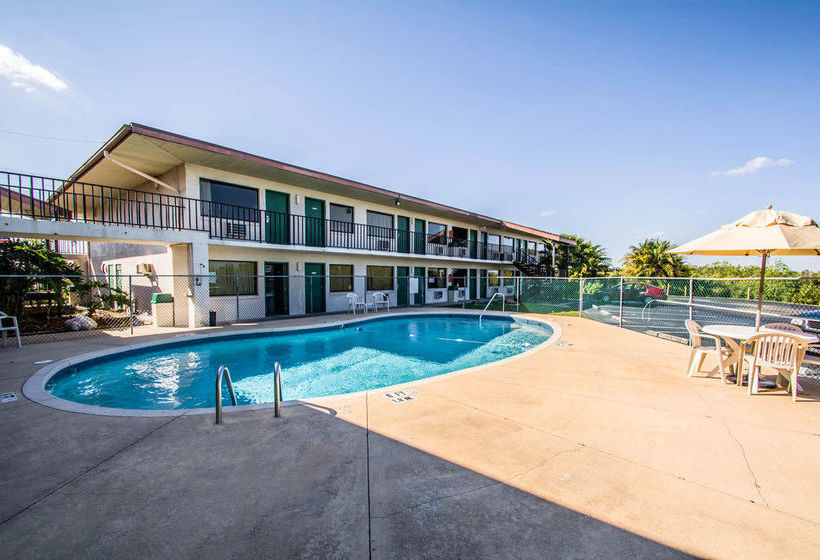 Hotel Econo Lodge  | Sebring | Florida | United States 6