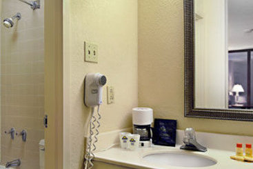 Hotel Days Inn Tallahassee I-10 & US 27 North  | Tallahassee | Florida | United States 5