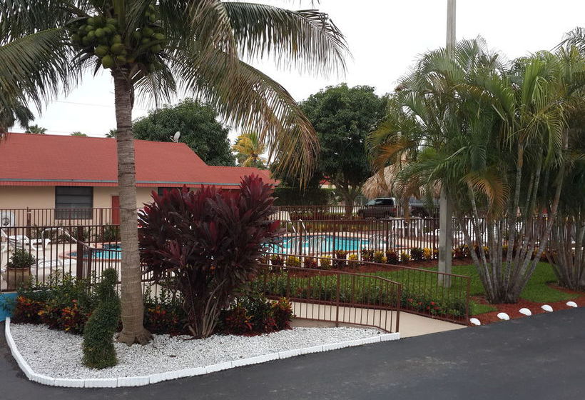Super 8 Motel Florida City Homestead  | Florida City | Florida | United States 19