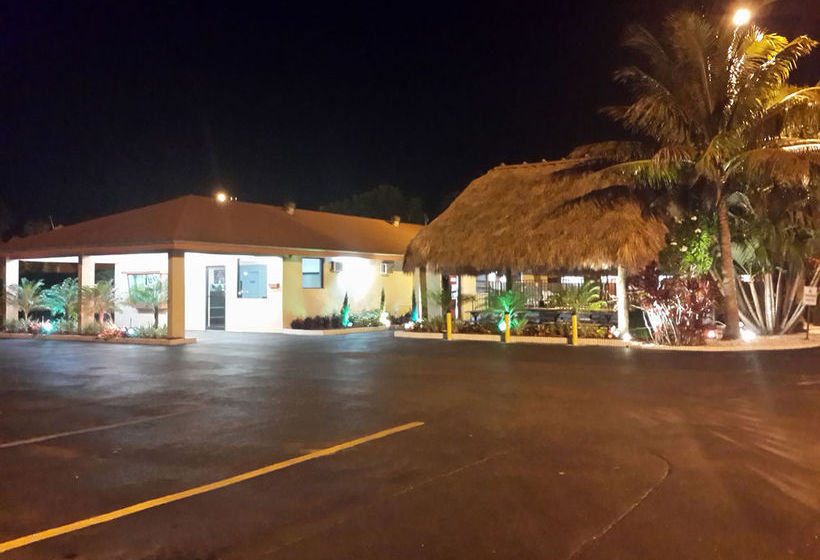 Super 8 Motel Florida City Homestead  | Florida City | Florida | United States 9