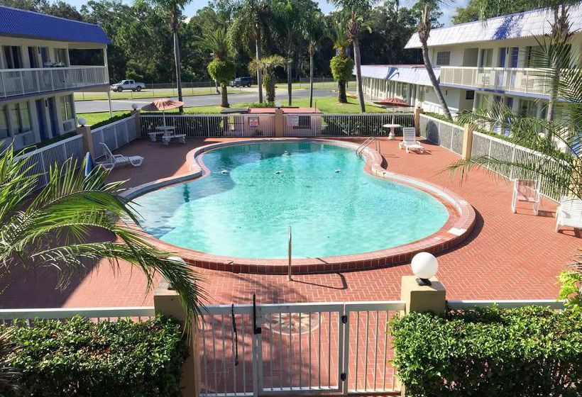 Super 8 Motel - Speedway  | Daytona Beach | Florida | United States 3