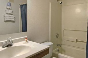 Motel Super 8 Lake George Warrensburg Area  | Lake George | Nueva York | United States 2