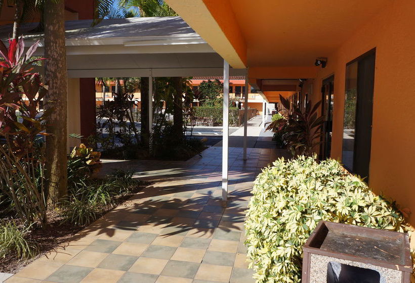 Hotel Super 8 Naples  | Naples | Florida | United States 10