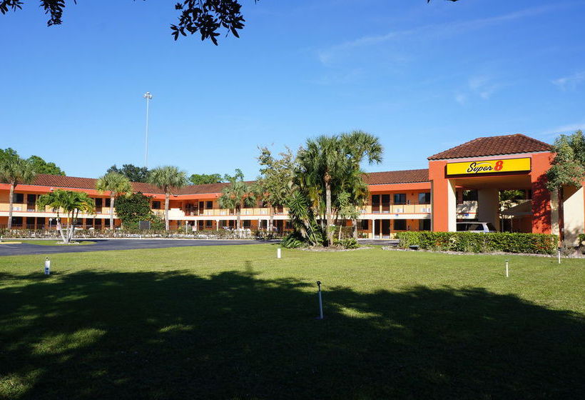 Hotel Super 8 Naples  | Naples | Florida | United States 11
