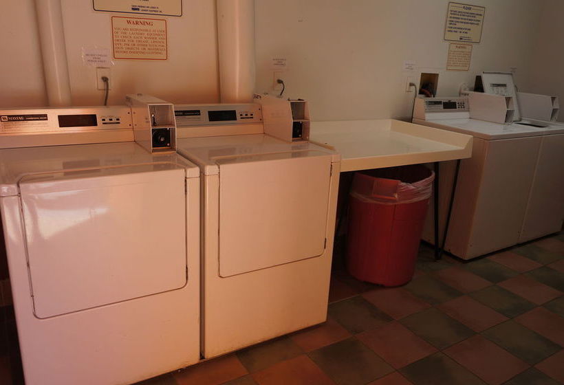 Hotel Super 8 Naples  | Naples | Florida | United States 13