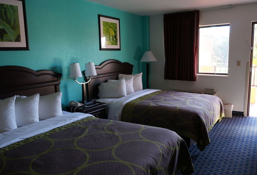 Hotel Super 8 Naples  | Naples | Florida | United States 7