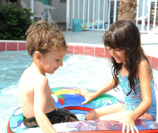 Resort Tahitian Beach Motel 