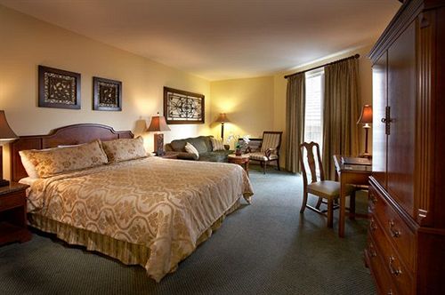 Hotel Trianon Old Naples  | Naples | Florida | United States 19