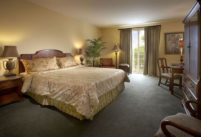 Hotel Trianon Old Naples  | Naples | Florida | United States 5