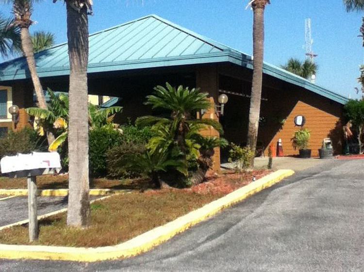 Hotel Destin Village Inn  Destin Florida