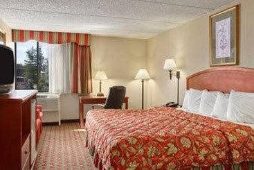 Hotel Howard Johnson Inn Suffern 
