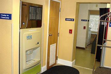 Microtel Inn & Suites Jacksonville Butler Blvd  | Jacksonville | Florida | United States 16