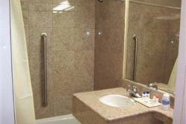 Hotel Howard Johnson Express Inn Bronx  | New York | Nueva York | United States 1