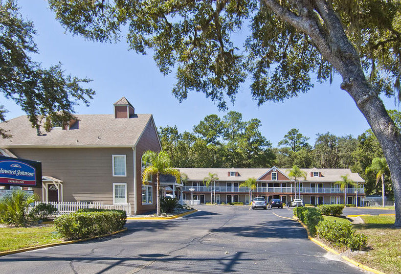 Hotel Howard Johnson Express  | Gainesville | Florida | United States 2