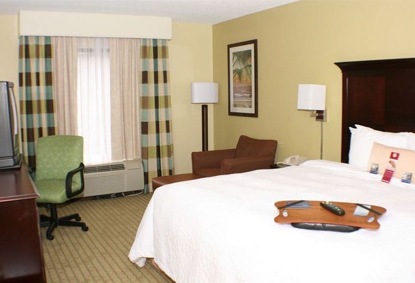 Hotel Hampton Inn Naples-Central  | Naples | Florida | United States 16