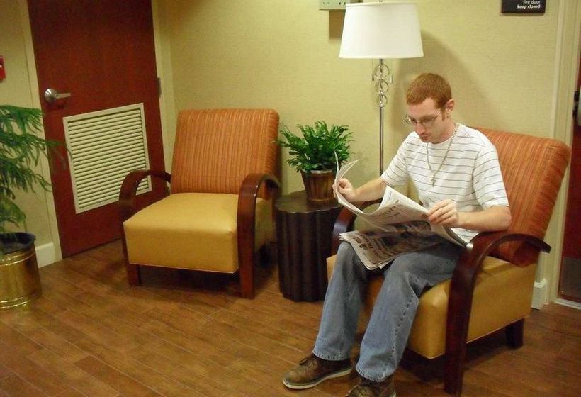 Hotel Hampton Inn Perry 