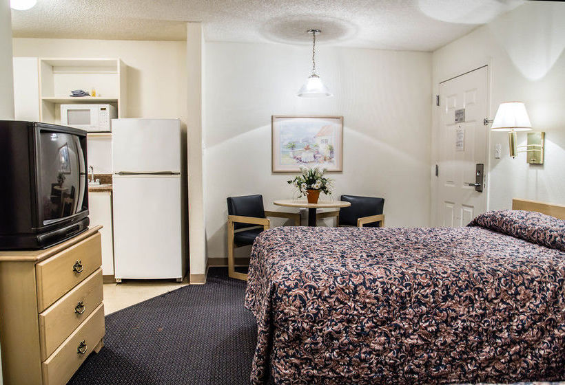 Hotel Suburban Extended Stay Lakeland  | Lakeland | Florida | United States 18