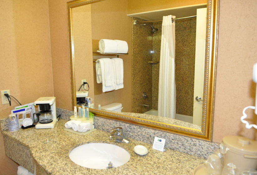 Hotel Holiday Inn Express Las Vegas - Nellis  | Las Vegas | Nevada | United States 9