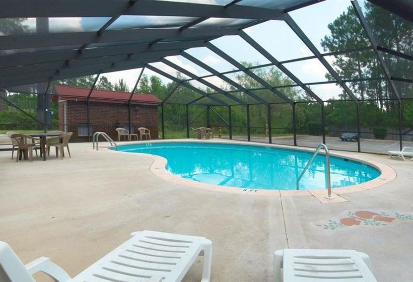 Hotel Red Roof Inn & Suites Pensacola East - Milton 