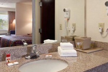 Hotel Super 8 Fort Lauderdale Airport  | Dania | Florida | United States 4