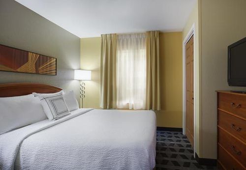 Hotel TownePlace Suites by Marriott Tampa North Fletcher Avenue 