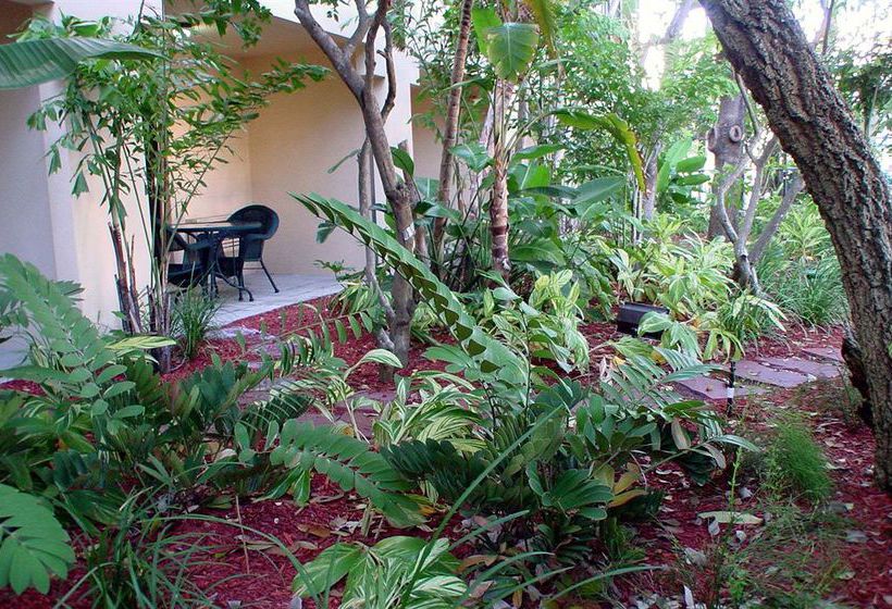 Boca Raton Plaza Hotel & Suites