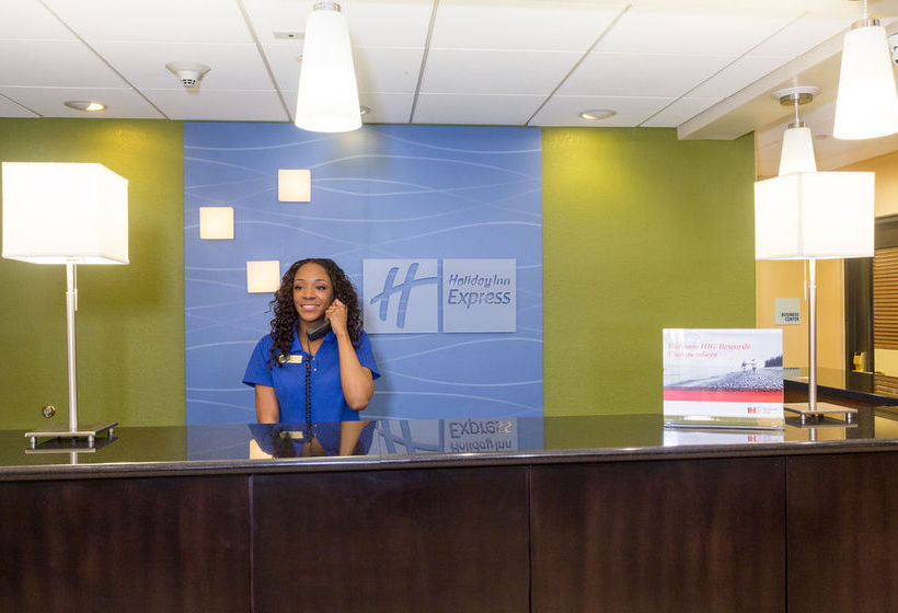 Holiday Inn Express Hotel & Suites Jacksonville Airport  | Jacksonville | Florida | United States 15