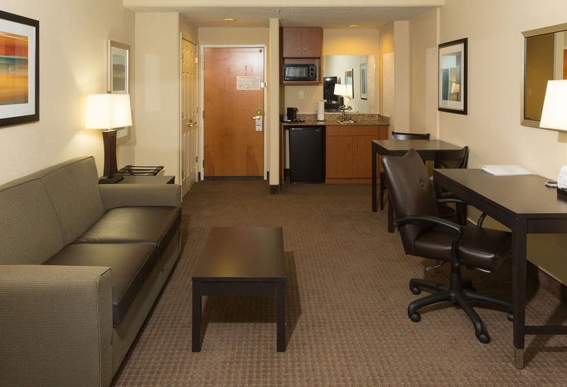 Holiday Inn Express Hotel & Suites Jacksonville Airport  | Jacksonville | Florida | United States 3