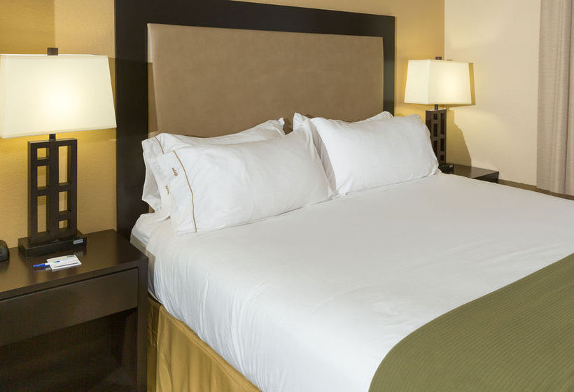 Holiday Inn Express Hotel & Suites Jacksonville Airport  | Jacksonville | Florida | United States 5