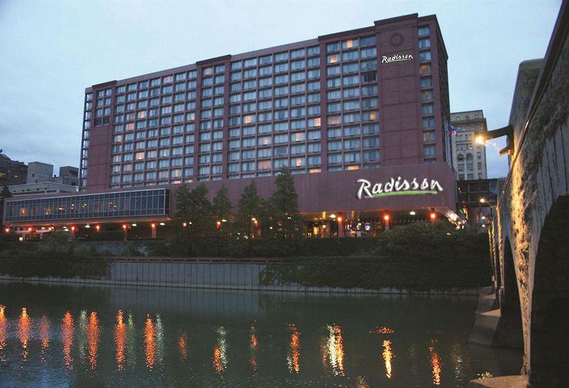 Radisson Hotel Rochester Riverside 