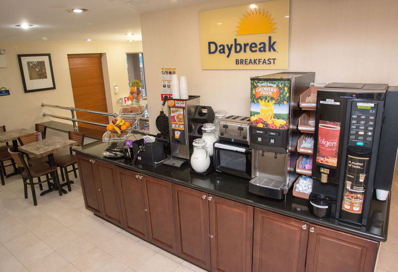 Hotel Days Inn Jamaica JFK Airport Jamaica - Long Island