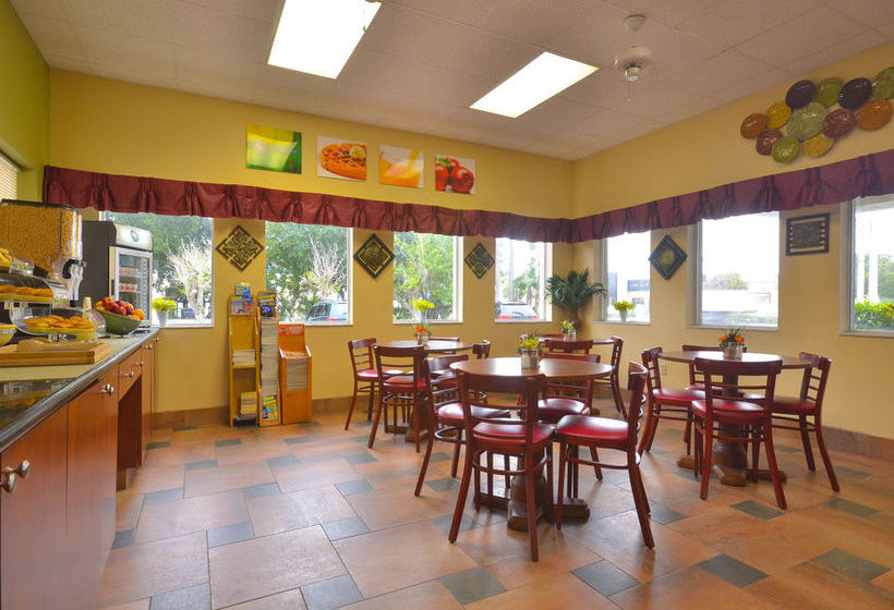 Hotel Quality Inn North Bradenton  | Bradenton | Florida | United States 12