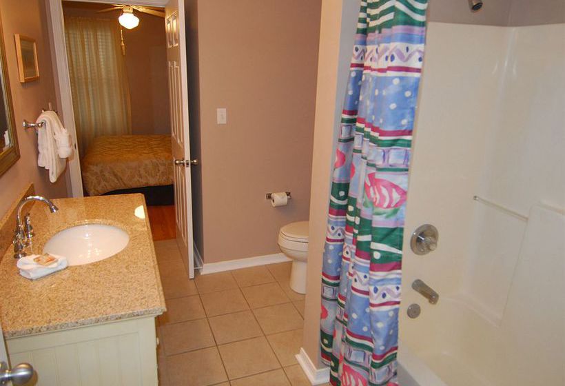 ResortQuest Rentals at Gulfview Condominium Destin