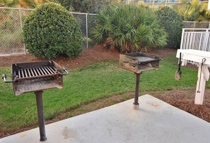 ResortQuest Rentals at Gulfview Condominium  | Destin | Florida | United States 19