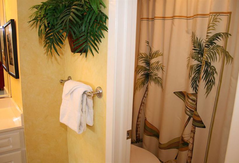 Hotel Resortquest Beach House Condominiums  | Destin | Florida | United States 1