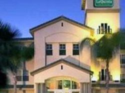Hotel La Quinta Inn & Suites Plantation at SW 6th St 
