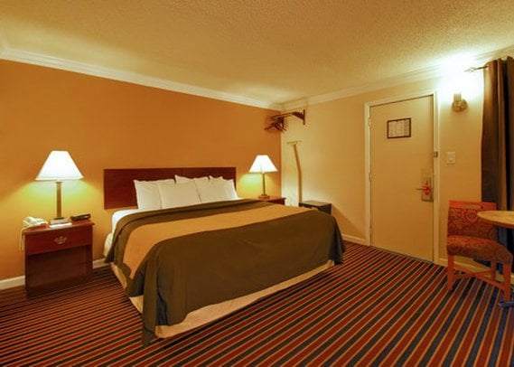 Hotel Econo Lodge At The Falls North  | Niagara Falls | Nueva York | United States 8