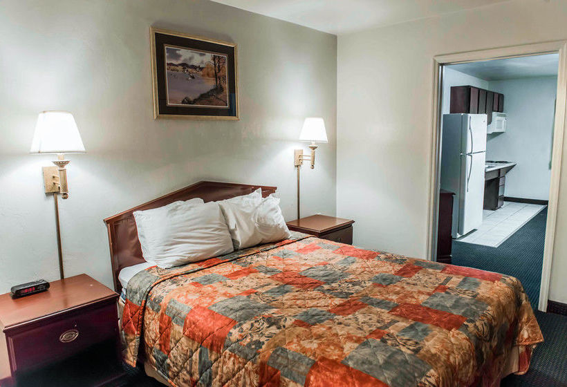 Hotel Suburban Extended Stay  | Tallahassee | Florida | United States 20